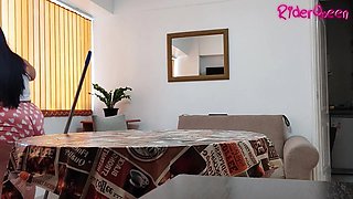 Sexy BBW Mommy Does Toilet at Home