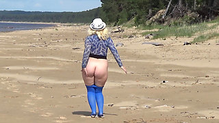 Golden Rain 95 - Piss on Beach