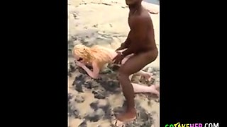 Beach Dick-Taking Turns by Amateurs Outdoors