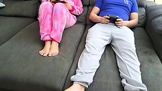 Stepsister Gives Brother Blowjob & Swallows Cum While He Games