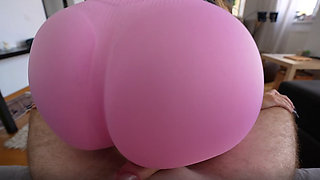 These pink tight leggings hug her big ass beautifully, I want to fuck her endlessly