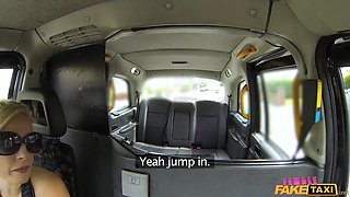 Girl faux cab- hot perspiring big black cock pays taxi fare and leaves big tip