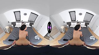 Teen Alyssa's juicy peach gets pounded in VR