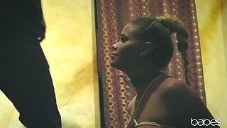 Glamour MILF Invitation To Shibari