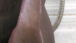 Big boobs ebny taking shower
