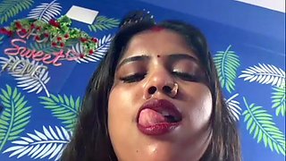 Solo Love Making Brings Teen Squirt Toys Hotel Pleasure
