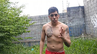 Passing by a laser square near home I didn't miss the opportunity to cum quickly and relieve the horniness