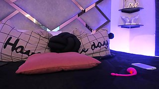 Virtual reality ignites raw, amateur passion in seductive play