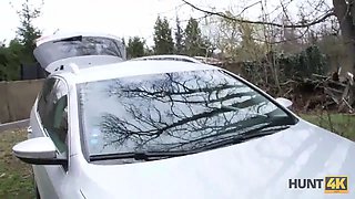 Hunt4k. jaw-dropping woman bangs stranger because her boy wants to buy a car