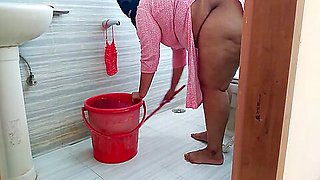 Saudi Sexy Big Butt Maid Takes Off Her Pajamas &amp; Cleans The Bathroom When Owner Comes In &amp; Roughly Fucks Her - Huge Cum