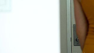 webcam camgirl cam brunette masturbate masturbation