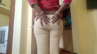 Housewife Showing Cute Breast for Her Step Stepbrother