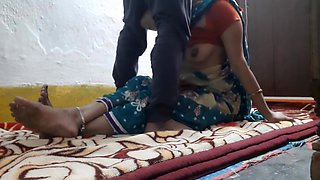 Hot Romance With Young Maid