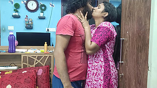Malayali Desi Husband and Wife Hot Romantic Bedroom Sex in Nighty