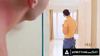 Lucca Mazzi Caught Beaus Lad Latino Step-bro Des Irez Milking Off To Him In The Bathroom!