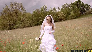 A bride cheats on her husband with her lover in the forest