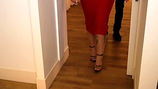 Wife cheat with handyman while her husband is away