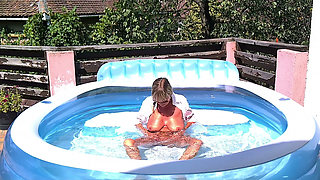 Dirtymilftina Fuck Me in the Pool