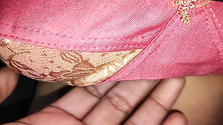 Indian Theen Girl Pure Villeage Girl Nice Pussy Milk Out on Breast Nice Nipel Bubs