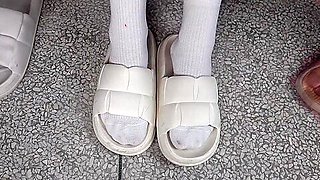 Chinese Feet