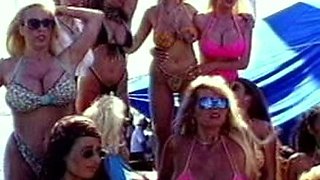 Stunning group sex babes getting cumshot