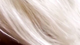 Natural lady-love's cuckold scene