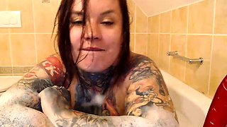 Awesome Big Boobs Blonde Masturbates In The Shower