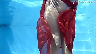 The best Mimi Cica from Finland swimming naked underwater