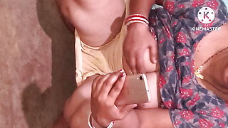 Hot sexy Bhabhi showed it to her lover by inserting finger in her pussy.