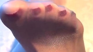 Nylon seamed foot fetish pt2