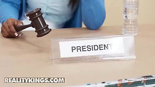 Student Council President Rhae Woods Goes Wild With Mike Ox