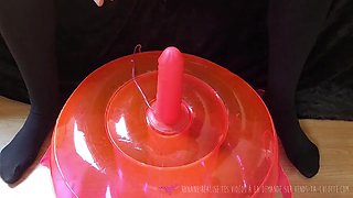 Sexy Amateur Girl Using Her New Sextoy In Her Nice Shaved Pussy