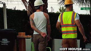 Arad Winwin - Construction Worker Bangs Excited Hunk