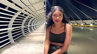 Desconocida Me Da Una Rica Mamada En El Puente De La Novena