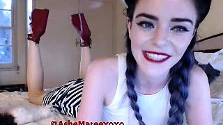 Cute blonde amateur webcam teen masturbating