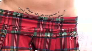 Pale gothic looking 18-years-old makes her xozilla porn movies debut