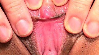 Pulled amateurs close up car sex