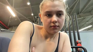Extreme Squirting in the gym with jucielussie