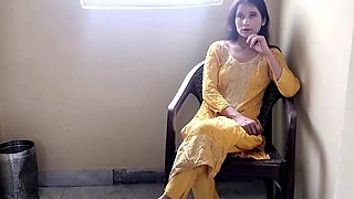 Insatiable Indian aunty Kajolbabs gets down and dirty in Tamil romance