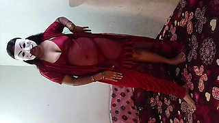 New red dress la aunty super sex with boy friend