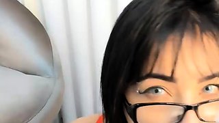 Sexy ginormous boobies latina jism shower on hooters