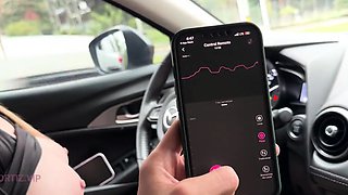 Dani Ortiz drives his car while his vagina vibrates INEDITO