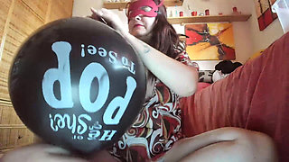 Black Latex Domination: Giant Balloon Inflation and Nicoletta's Sensual Clutch