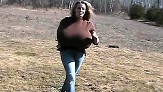 Close up view of a dude jerking off