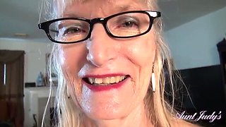 Amateur GILF Diane from Texas, 69yo Secretary in Glasses and Pantyhose