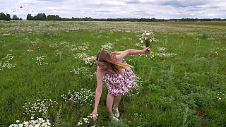 Blonde is Horny in Nature and Fingering in the Field