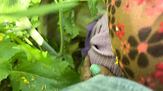 Desi Girlfriend Outside Injoy, Full XXX Video