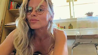 Solo masturbation of a beautiful amateur blonde