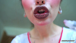 Gentle Giantess Nurse: Pouty Lips and a Blowjob Custom
