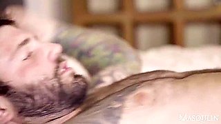 Markus Kage And Trent King - Roommate Roulette: A Win-win